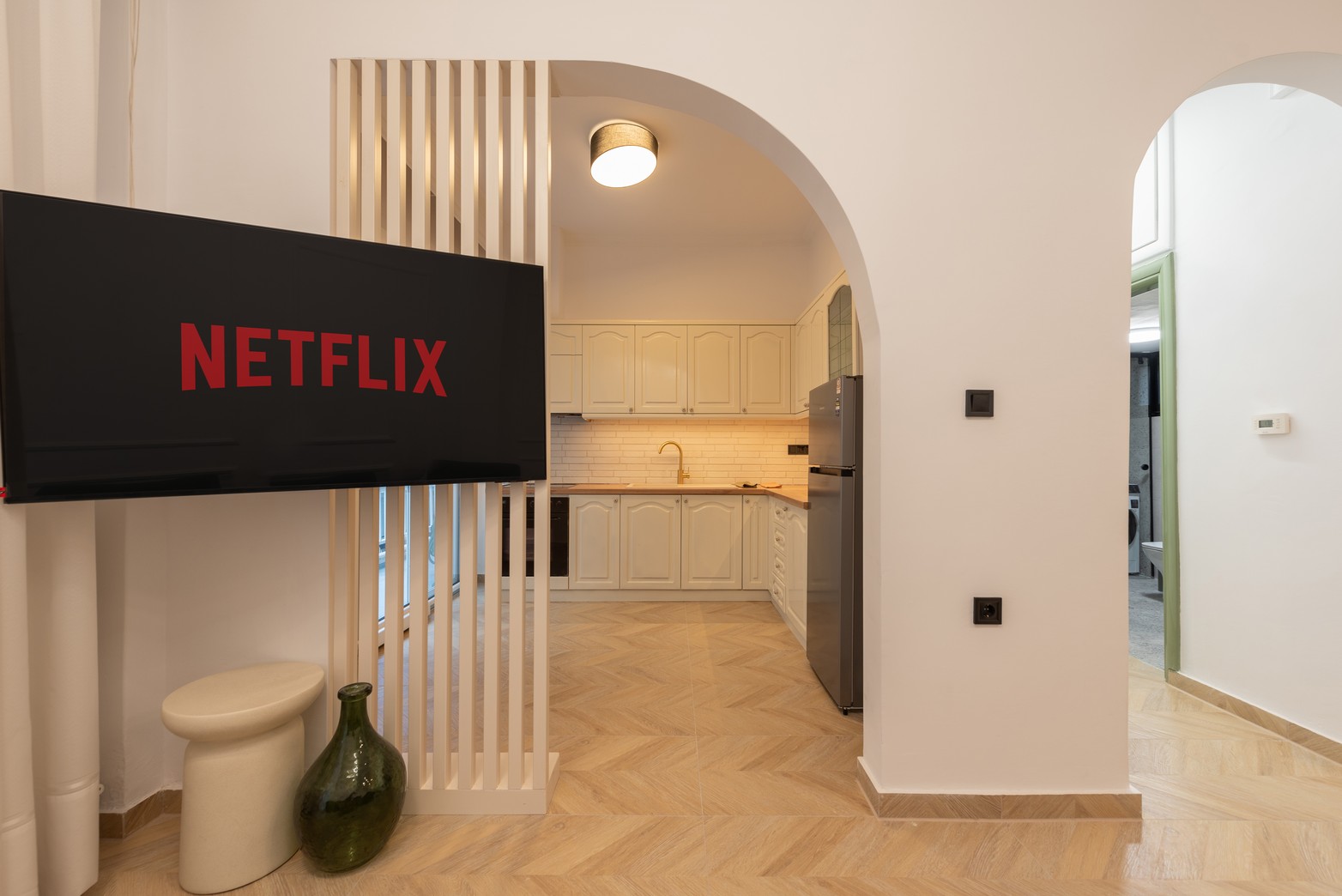 Ανακαινισμένο Διαμέρισμα για Airbnb & Πρόσβαση ΑΜΕΑ • Σέρρες • 12