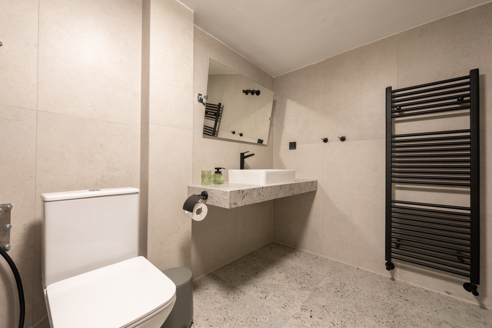 Ανακαινισμένο Διαμέρισμα για Airbnb & Πρόσβαση ΑΜΕΑ • Σέρρες • 25