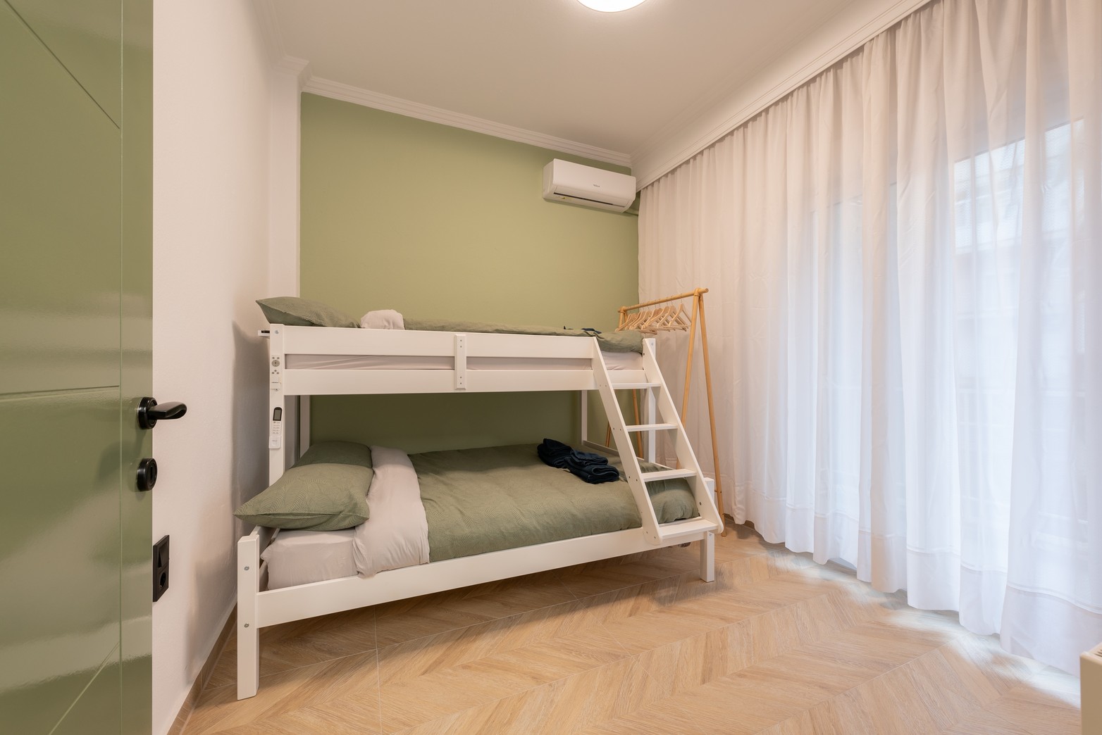 Ανακαινισμένο Διαμέρισμα για Airbnb & Πρόσβαση ΑΜΕΑ • Σέρρες • 33