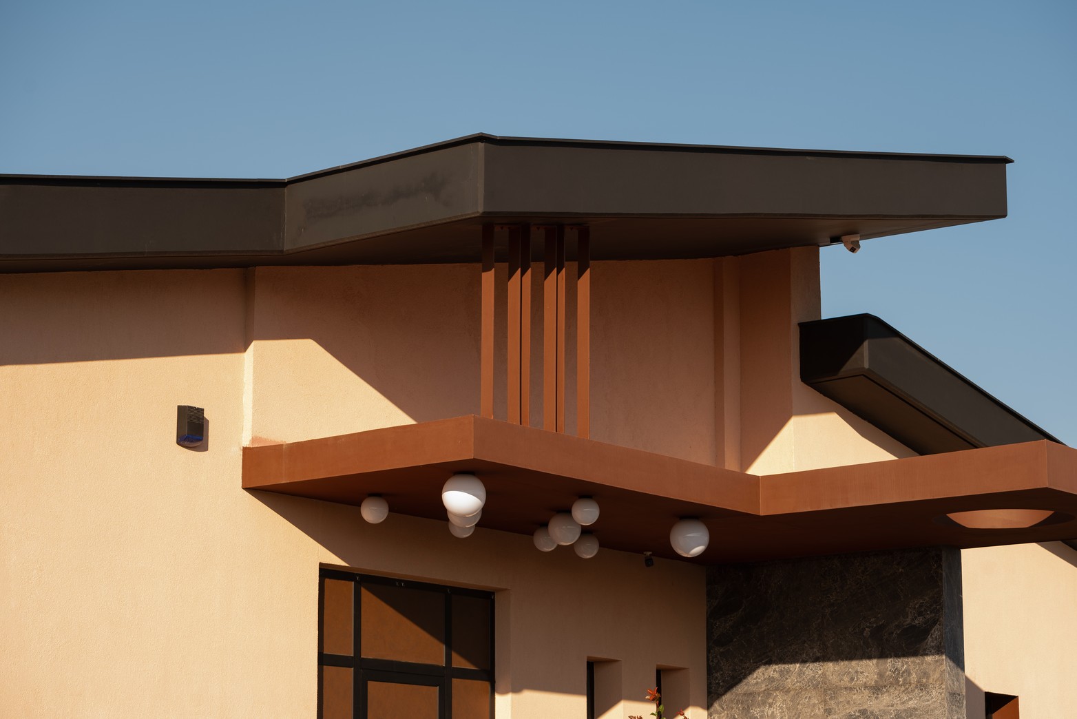 Πολυτελής Νεόδμητη Μονοκατοικία – Ειδικός Σχεδιασμός & Υψηλές Προδιαγραφές • Σέρρες • 4