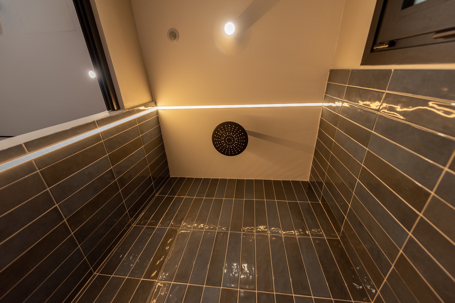 Πολυτελής Νεόδμητη Μονοκατοικία – Ειδικός Σχεδιασμός & Υψηλές Προδιαγραφές • Σέρρες • 54